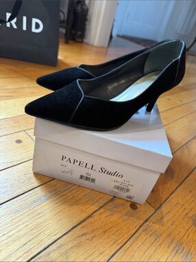 Black Velvet Pointed-Toe Kitten Heel Pumps